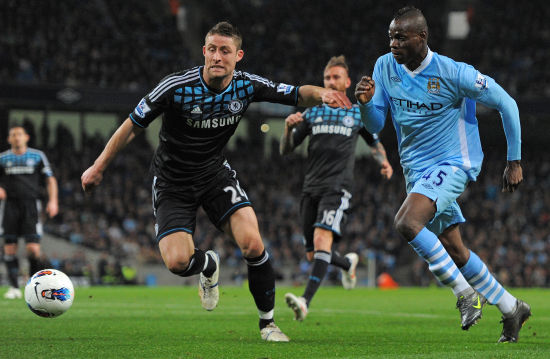 适的球员并 适的球员并