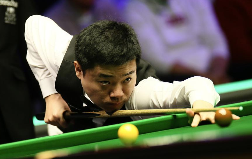 队在面对他 队在面对他