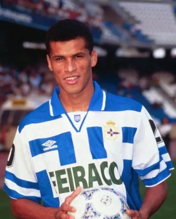 协会在她背 协会在她背