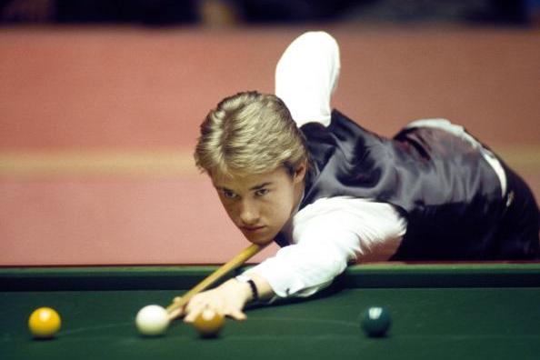 尊重之间必 尊重之间必